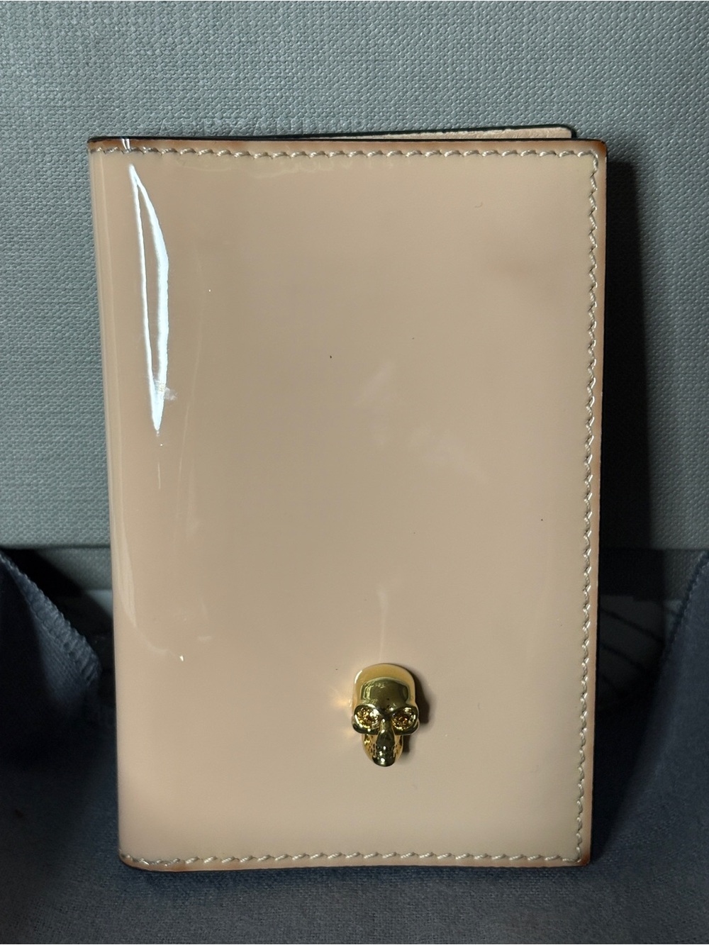 Alexander McQueen Nude Patent Leather Card & Key Holder with Gold Skull